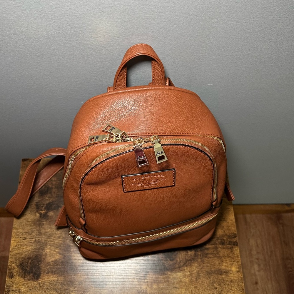 G.H. Bass & Co. Leather Backpack - Picture 5 of 15